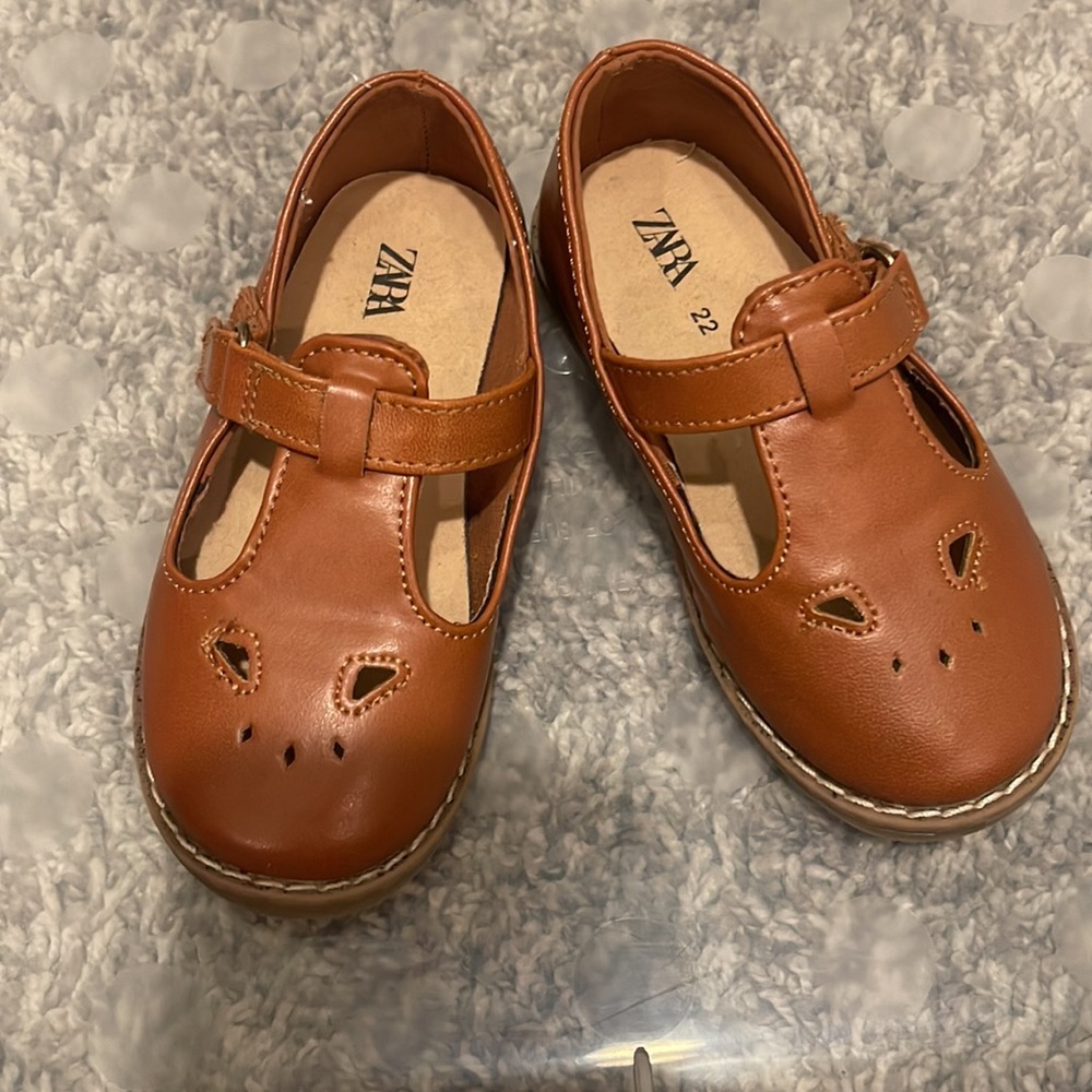 Zara size 6 baby girl Mary Janes (gently used)